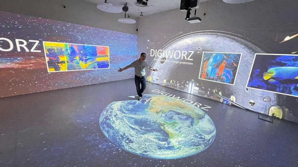 Interactive projection